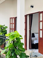 Hang Sói Forest Village