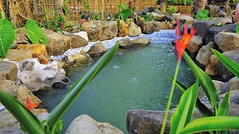 Hang Sói Forest Village