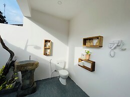 Hang Sói Forest Village