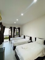 Hang Sói Forest Village