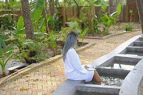 Hang Sói Forest Village