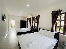 Hang Sói Forest Village