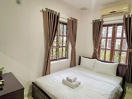 Hang Sói Forest Village