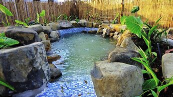 Hang Sói Forest Village