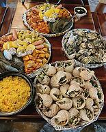 Hang Sói Forest Village