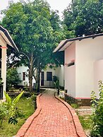 Hang Sói Forest Village