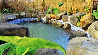 Hang Sói Forest Village