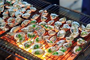 Hang Sói Forest Village