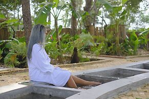 Hang Sói Forest Village