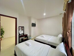 Hang Sói Forest Village