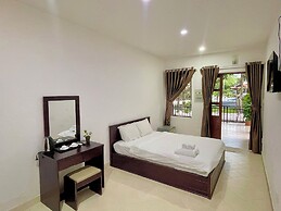 Hang Sói Forest Village