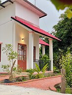 Hang Sói Forest Village