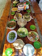 Hang Sói Forest Village