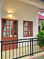 Hang Sói Forest Village