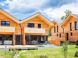 Attractive Holiday Home With Pool