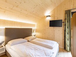 Attractive Holiday Home With Pool