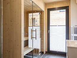 Attractive Holiday Home With Pool