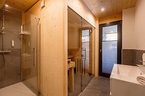 Apartment With Finnish Sauna and Pool