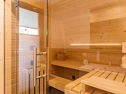 Apartment With Finnish Sauna and Pool