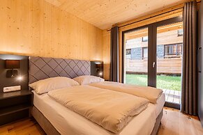 Apartment With Finnish Sauna and Pool