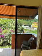 Las Flores Comfort Hotel