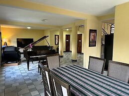 Las Flores Comfort Hotel