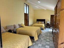 Las Flores Comfort Hotel