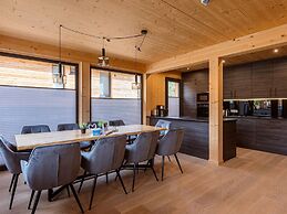 Attractive Holiday Home With Pool