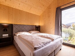 Attractive Holiday Home With Pool