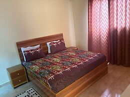 Apartment Sleeps 6 With Free Parking