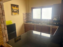 Apartment Sleeps 6 With Free Parking