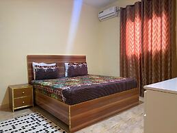 Apartment Sleeps 6 With Free Parking