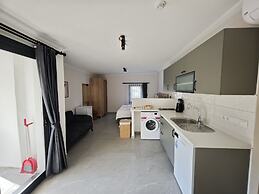 Diplomat Suites