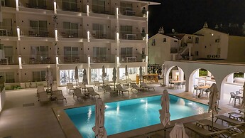 Diplomat Suites