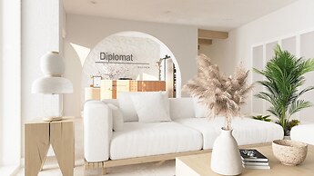 Diplomat Suites
