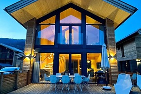 Panorama Holiday Home With Sauna and Pool