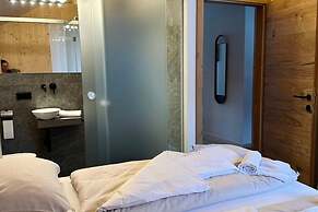 Panorama Holiday Home With Sauna and Pool