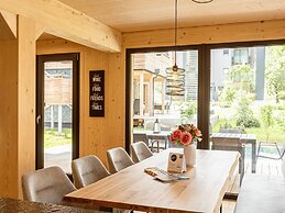 Appealing Apartment With Pool