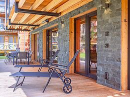 Appealing Apartment With Pool