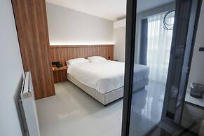 Joyful Hotel By Gnl