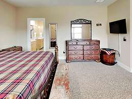 Bluebeary Retreat by Taylor Made Deep Creek