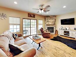 Bluebeary Retreat by Taylor Made Deep Creek