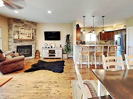 Bluebeary Retreat by Taylor Made Deep Creek