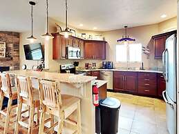 Bluebeary Retreat by Taylor Made Deep Creek