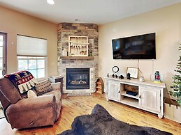 Bluebeary Retreat by Taylor Made Deep Creek