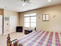 Bluebeary Retreat by Taylor Made Deep Creek