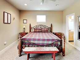 Bluebeary Retreat by Taylor Made Deep Creek