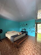 Pacific Breeze Lodge