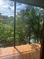 Pacific Breeze Lodge