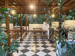 Hotel La Costa International